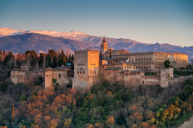 Things to do in Granada, view on the alhambra