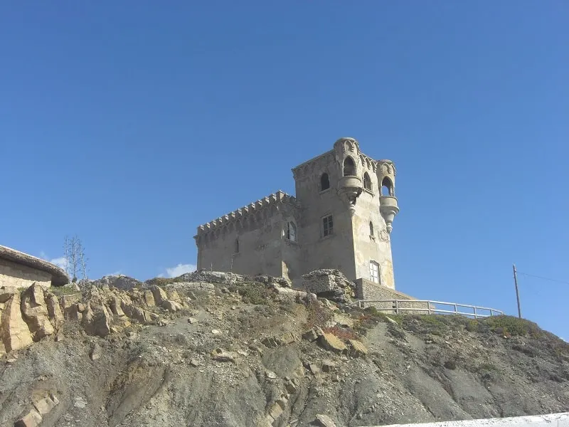 things to do in Tarifa, Visit the Castillo de Santa Catalina 