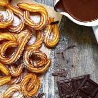 cropped-Canva-Traditional-mexican-dessert-churros-with-chocolate-sause..jpg