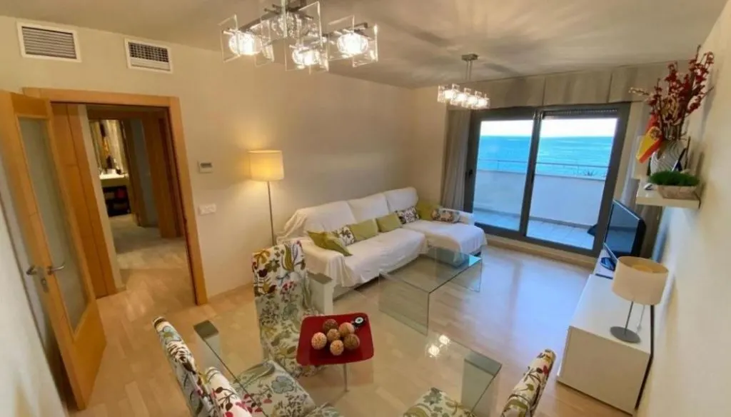 ÁTICO FRENTE AL MAR PISCINA Y PLAYA c pacifico, best family hotel in malaga
