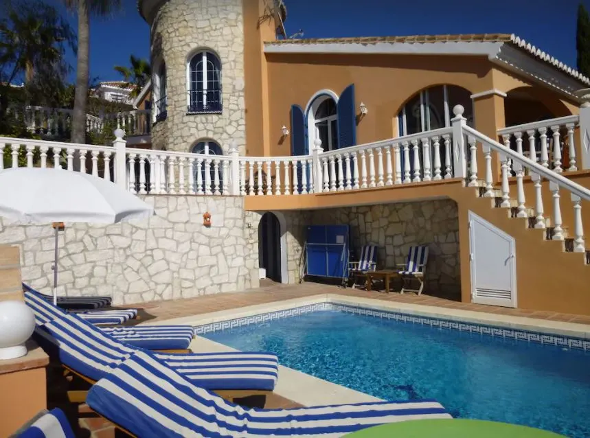 4 Bedroom Villa with Heated Pool, best holiday villas in malaga