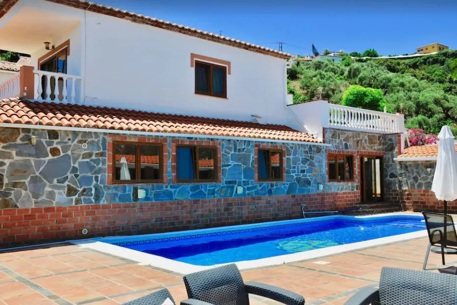 Newly Renovated Villa with stunning views, private pool & tennis court, best holiday villas in malaga