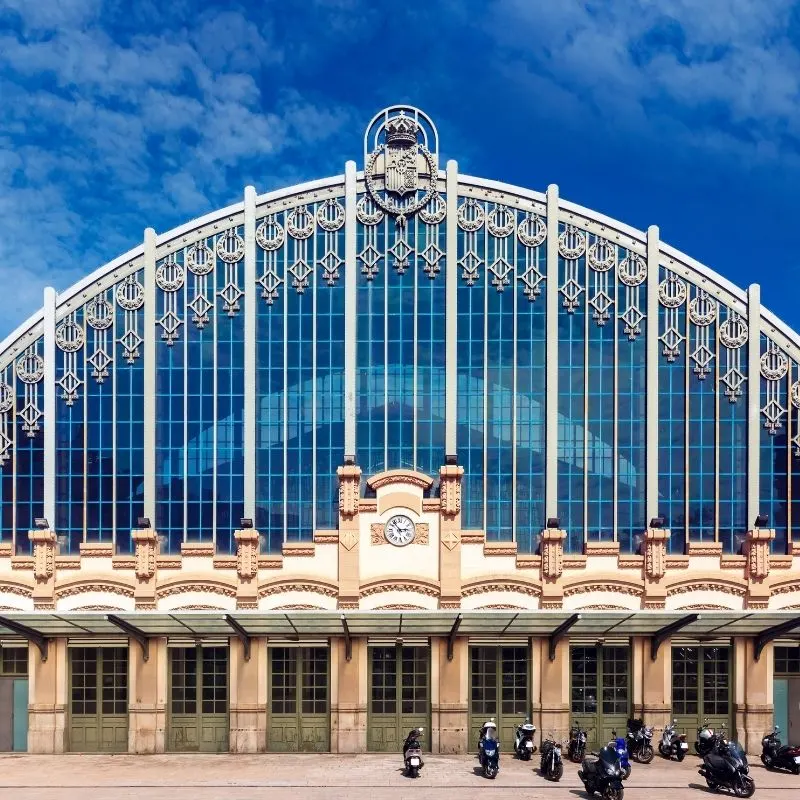 the outside of a strain station in Barcelona for the return trip from Seville to Barcelona.
EXACTLY How to get from Barcelona to Seville
