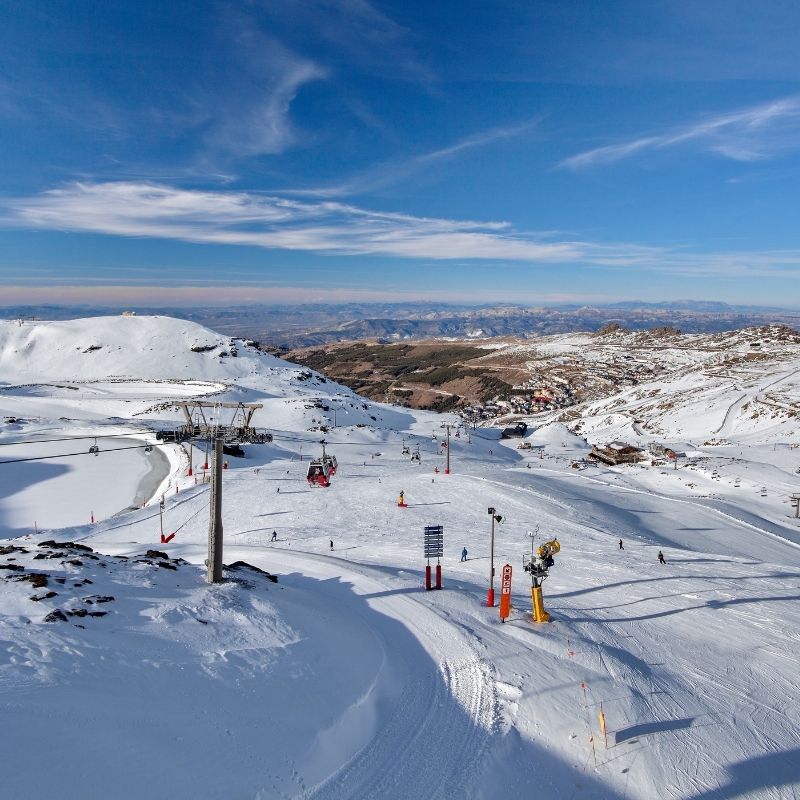 What type of resort is the Sierra Nevada? The Ultimate Sierra Nevada Ski Guide