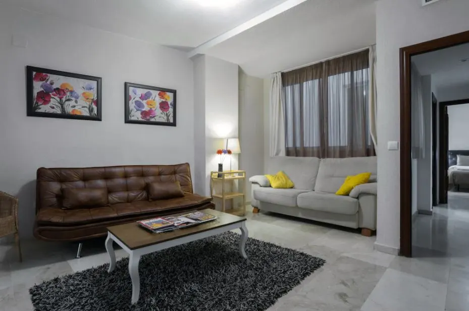 Apartment in the historic center of Seville, 19 Best AirBnbs in Seville in 2022