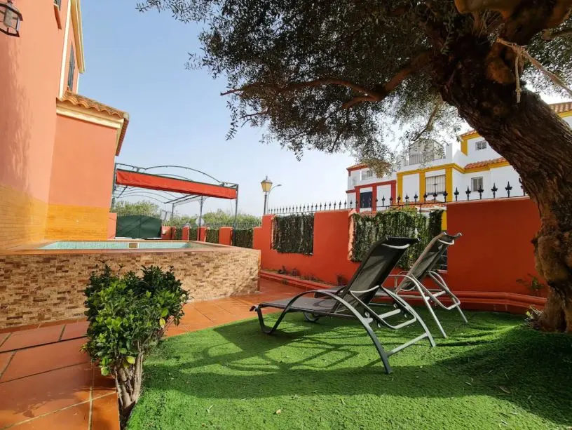 Beautiful House With Pool Overlooking The City, 19 Best AirBnbs in Seville in 2022