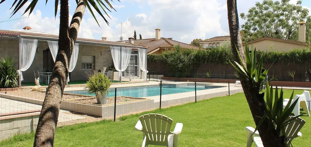 Luxury Apartment With Pool, 19 Best AirBnbs in Seville in 2022