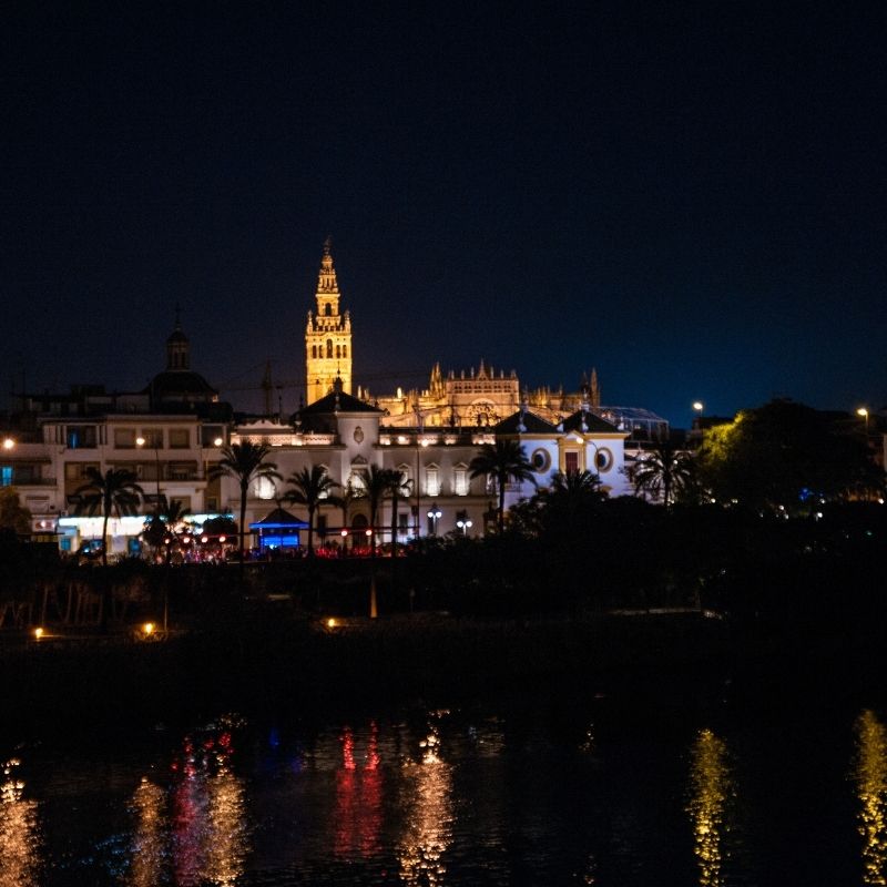 Explore the Illuminated Monuments, 12 Unforgettable Things to do in Seville at Night
