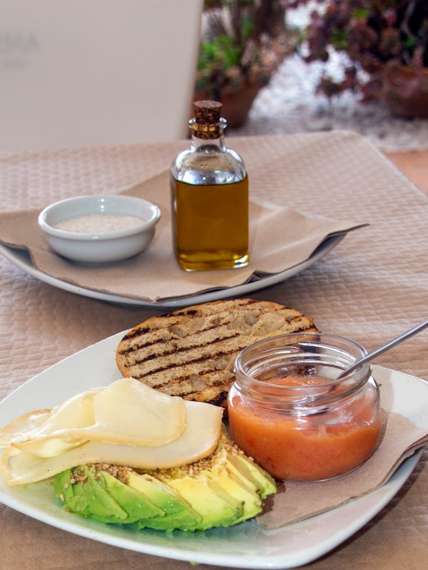 typical Spanish breakfast at cafe Piola, 15 Places With The Best Breakfast in Seville 