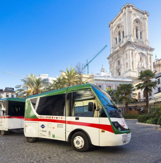 hop on hop off bus in Granada