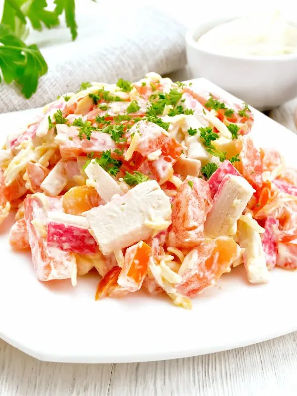 Ensalada de Cangrejo, spanish crab salad with eggs, tomatoes, potatoes and crab imitation. Fresh Ensalada de Cangrejo Recipe - Spanish Crab Salad 