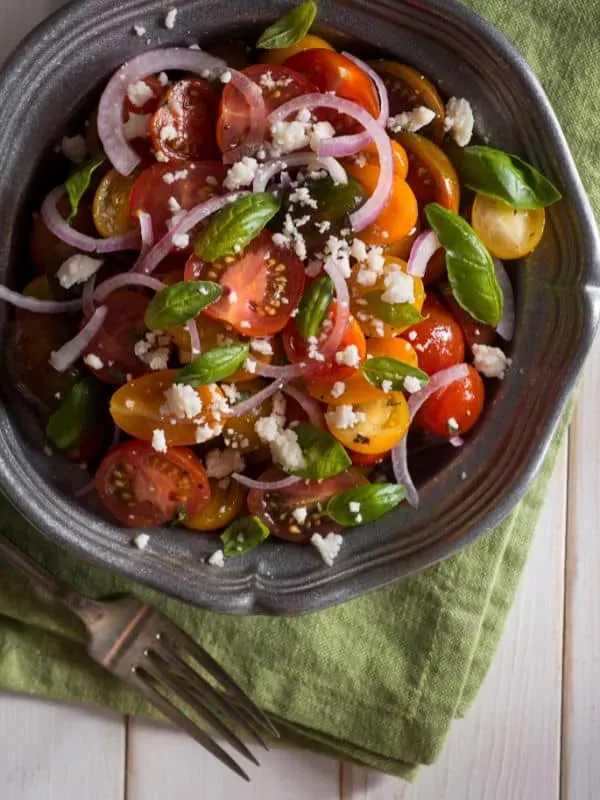 spanish tomato salad with onion and cheese. Refreshing Spanish Tomato Salad Recipe