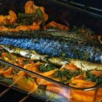 mackerel recipe being prepared in the oven with the roasted mackerel recipe.