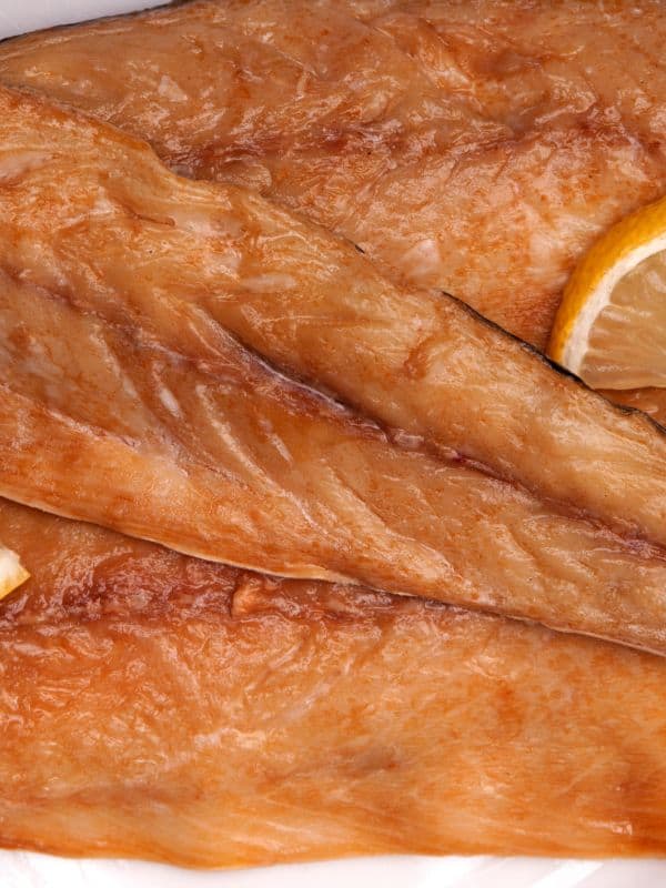 closeup of a smoked mackerel fillet for the smoked mackerel recipe