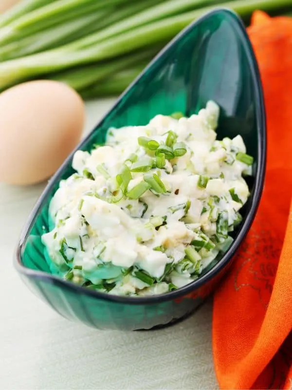 keto chicken salad recipe in a glass bowl